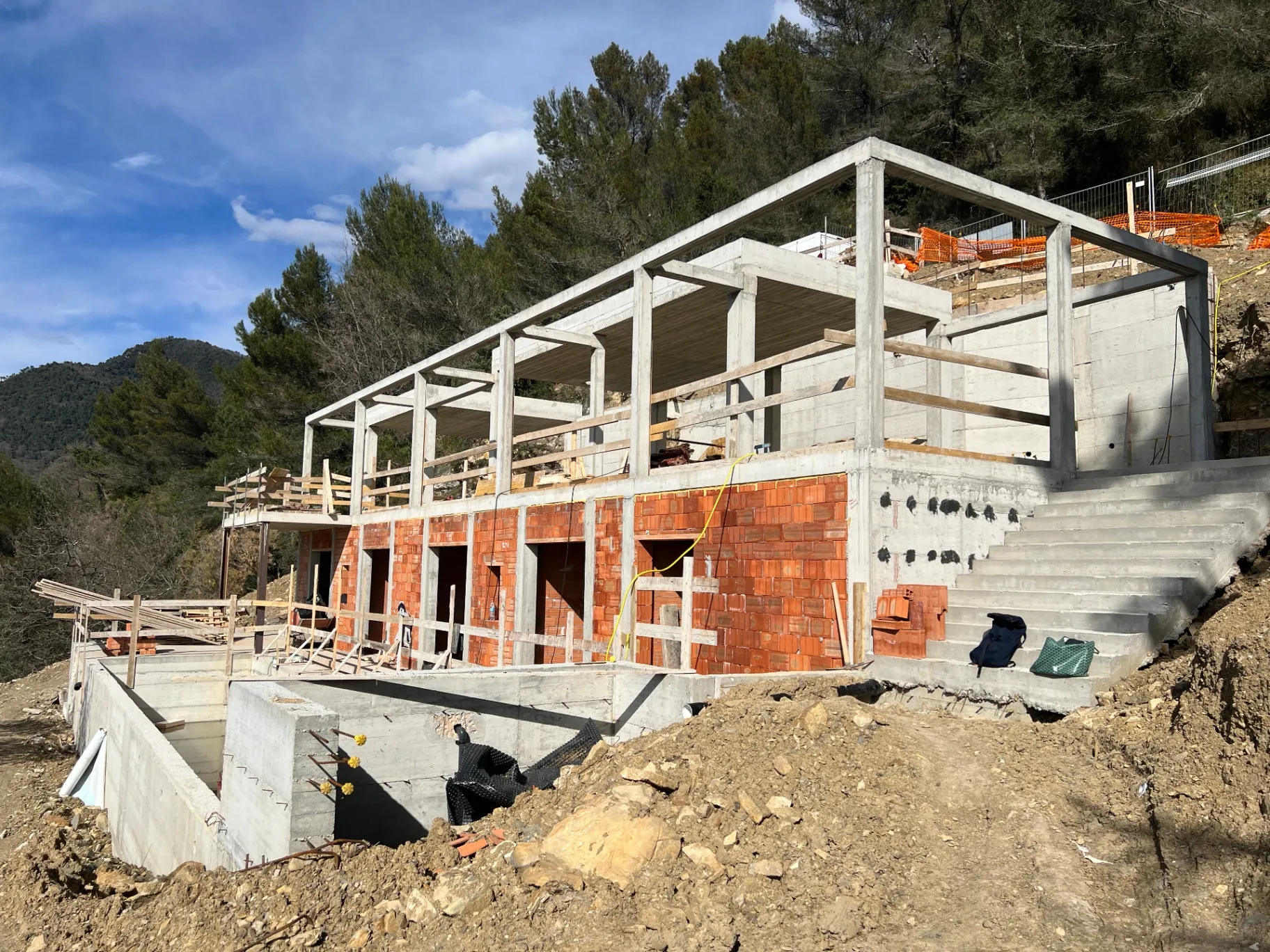 Structural frame on the slope
